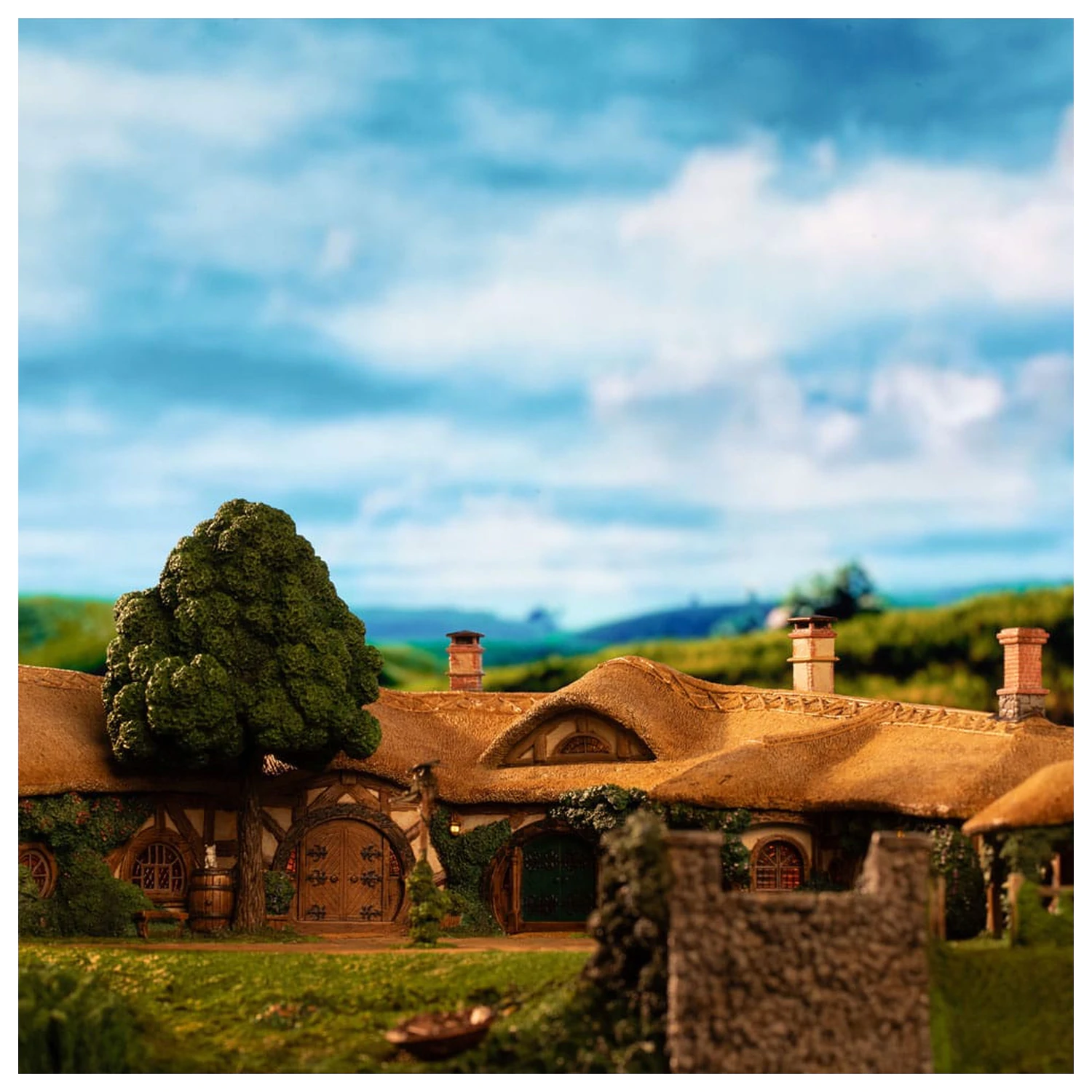 Lord of the Rings Statua The Green Dragon Inn fotografija proizvoda
