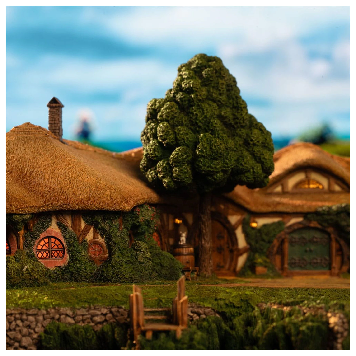 Lord of the Rings Statua The Green Dragon Inn fotografija proizvoda