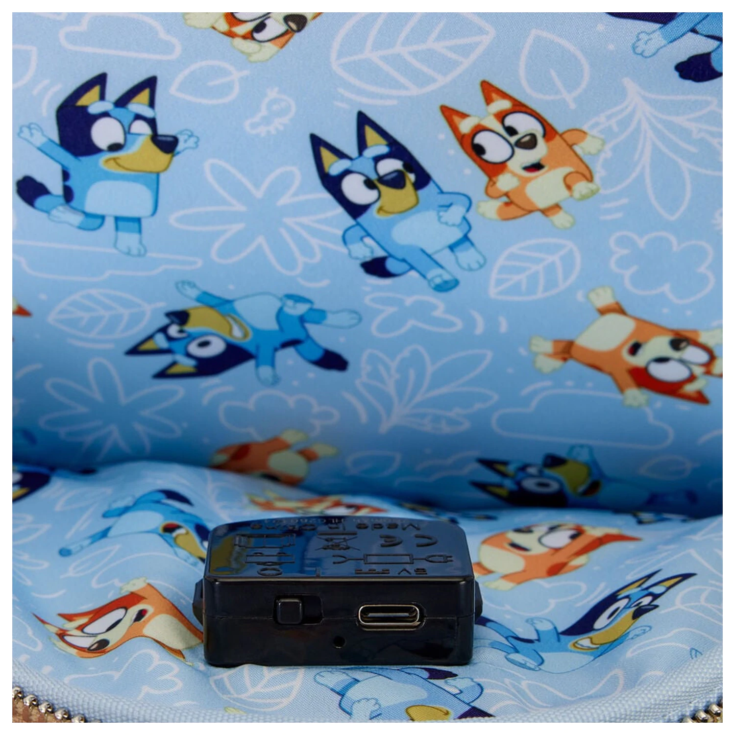 Loungefly Bluey ruksak 26 cm fotografija proizvoda