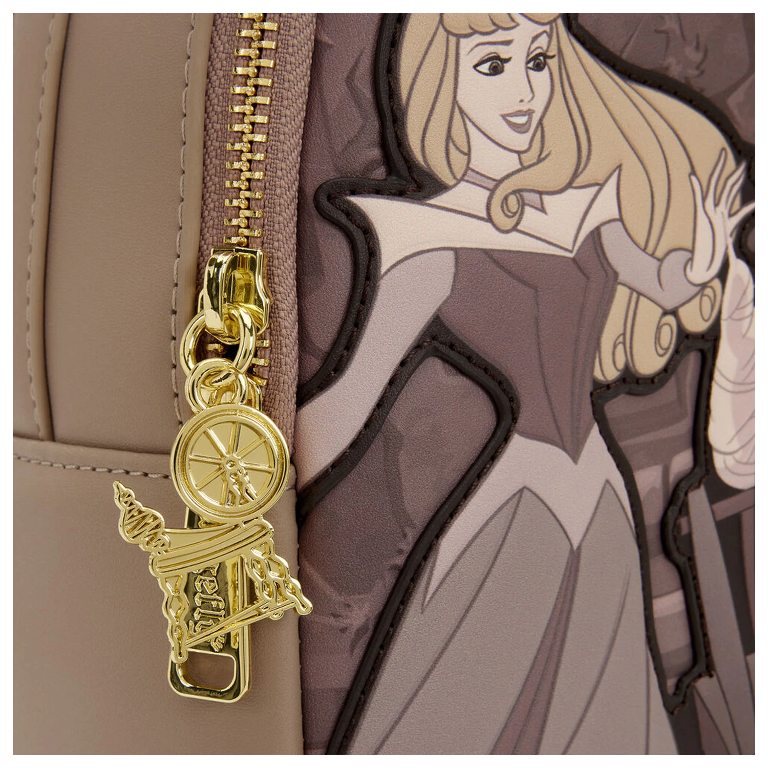 Loungefly Disney Sleeping Beauty & Maleficient Spinning Wheel ruksak 26 cm fotografija proizvoda