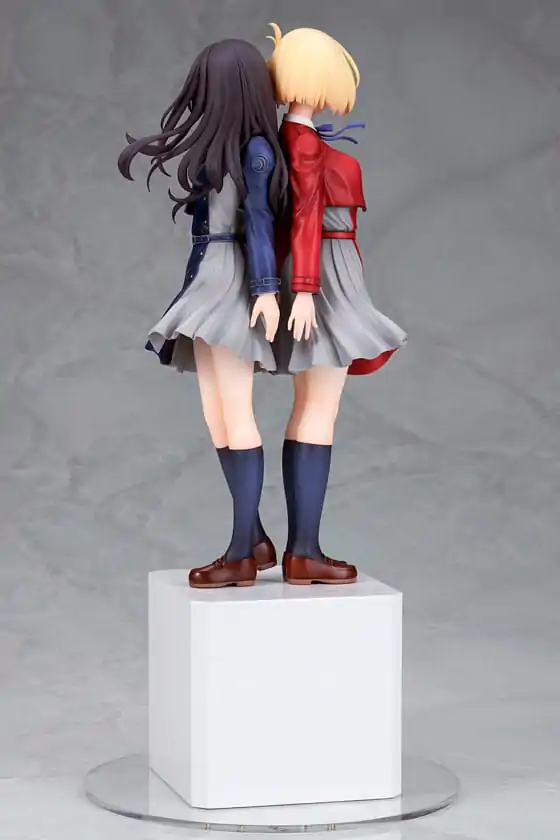 Lycoris Recoil PVC Kip 1/8 Chisato Nishikigi & Takina Inoue 30 cm fotografija proizvoda