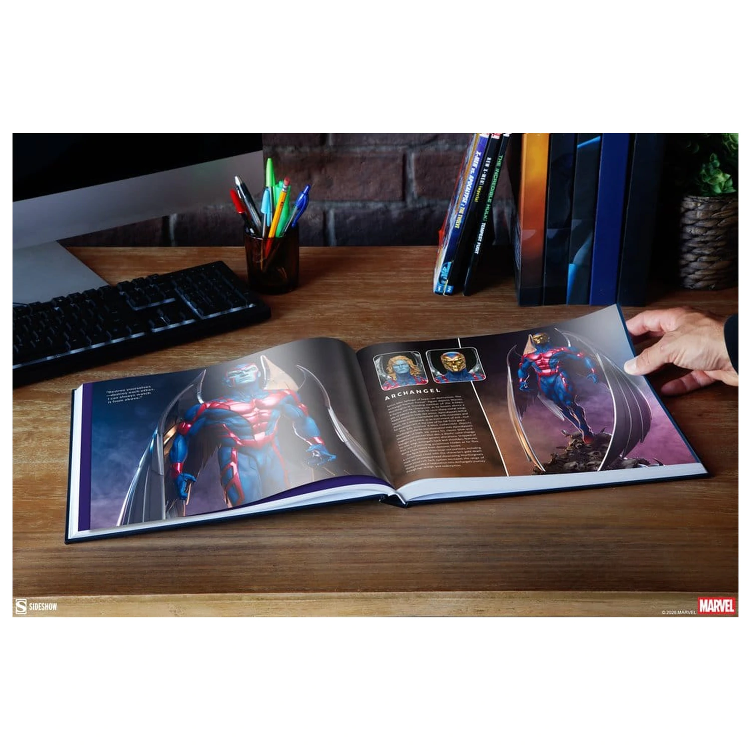 Marvel Book Collecting the Universe: The Art of Sideshow (tvrdi uvez) fotografija proizvoda