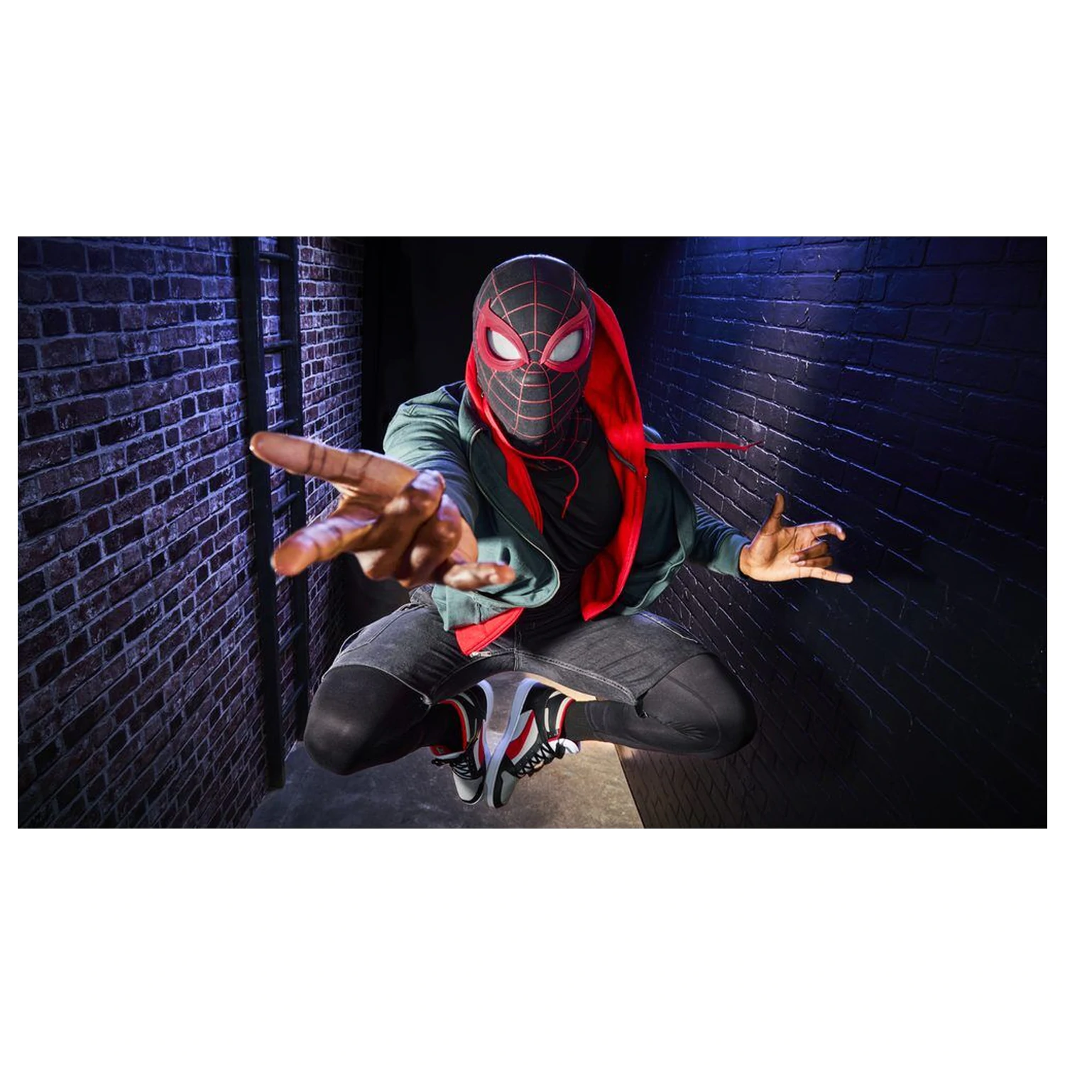 Marvel Legends Series Spider-Man Miles Morales elektronička maska fotografija proizvoda