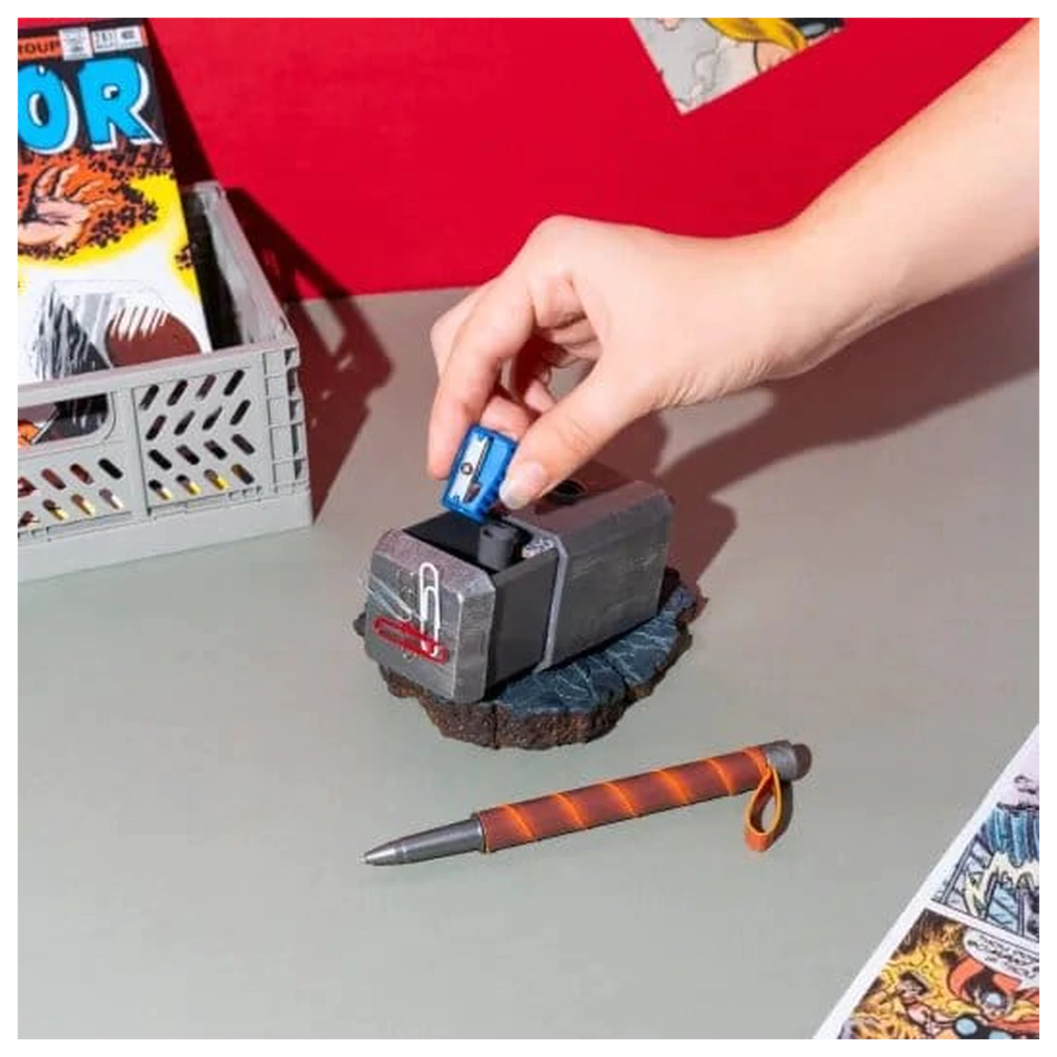 Marvel Thor Pen i postolje Hammer fotografija proizvoda