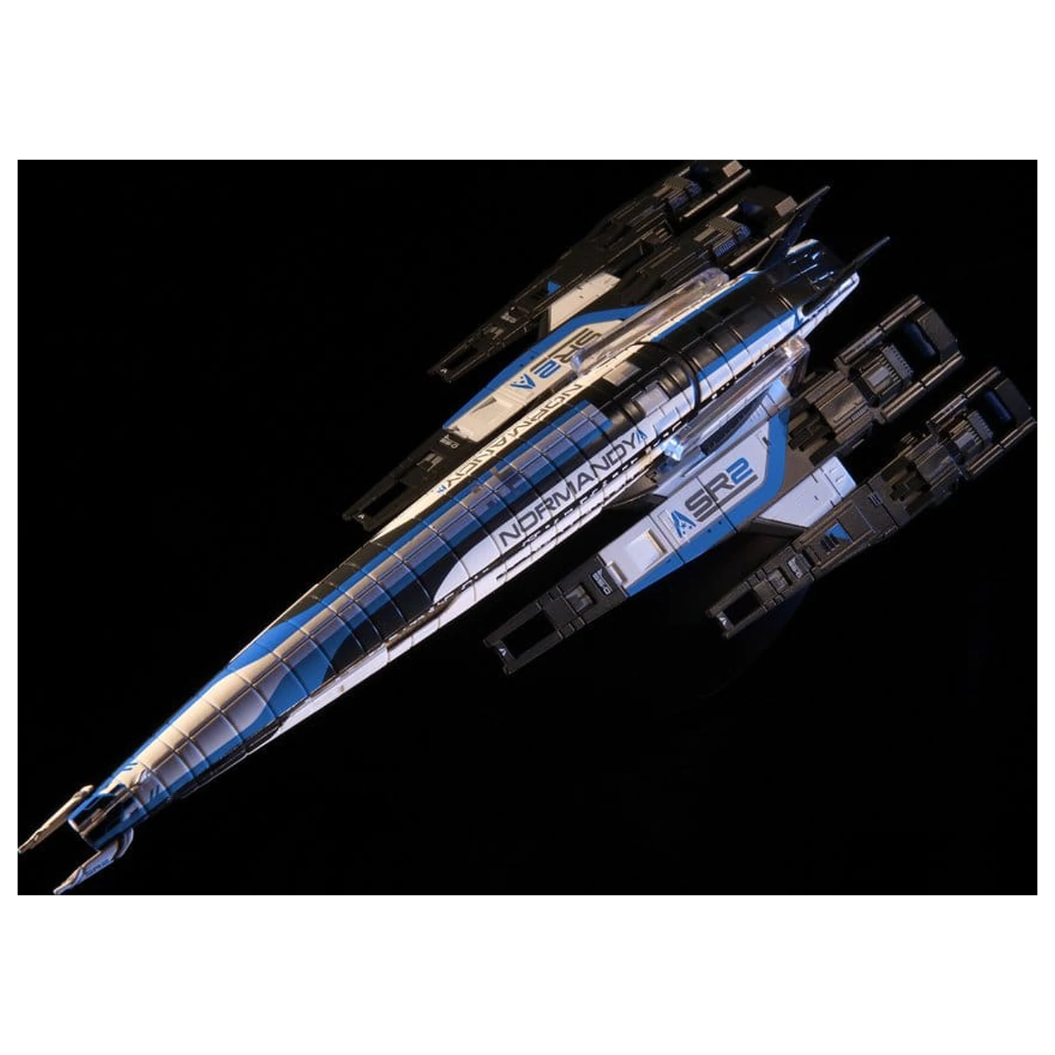 Mass Effect Die-Cast Normandy SR-2 figura 22 cm fotografija proizvoda