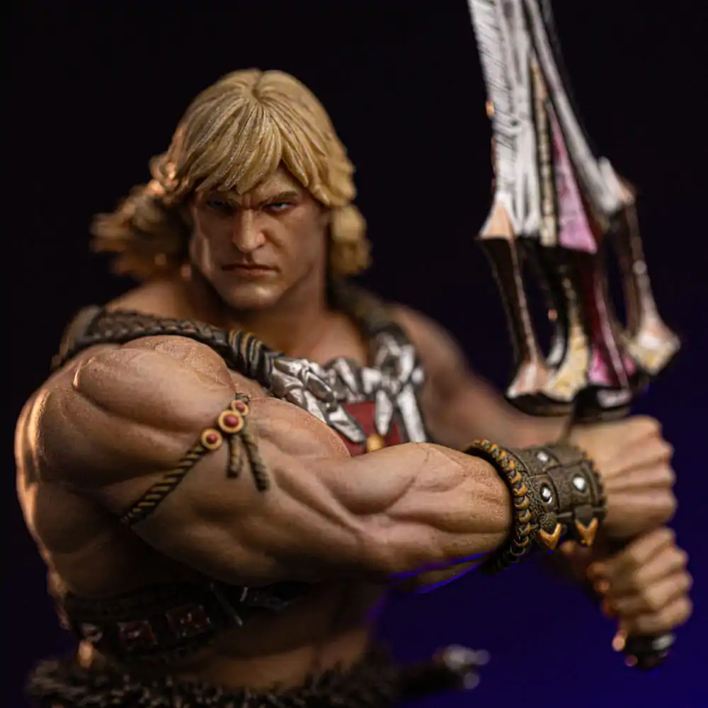 Masters of the Universe Deluxe Art Scale Kip 1/10 He-Man Unleashed 34 cm fotografija proizvoda