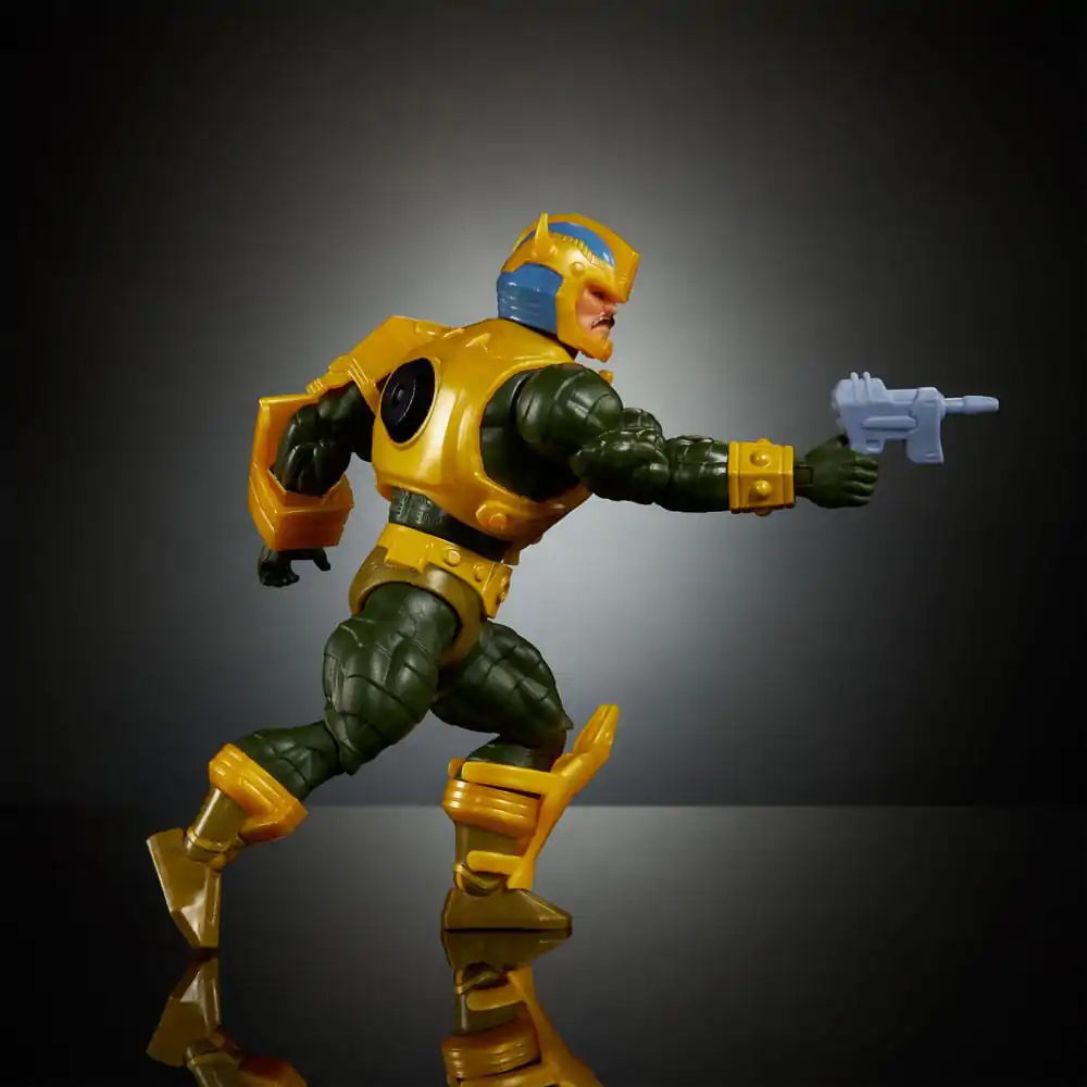Masters of the Universe x Transformers Akcijska figura Bumblebee Armor Man-At-Arms heo European Exclusive 14 cm fotografija proizvoda