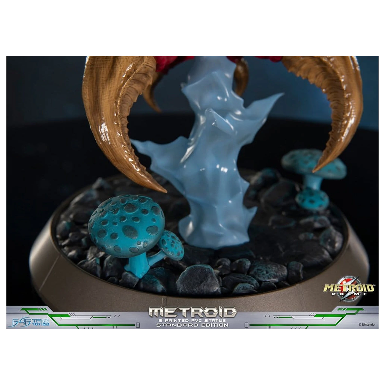 Metroid Prime PVC figura Metroid (Standard) (Glow in the Dark) 21 cm fotografija proizvoda