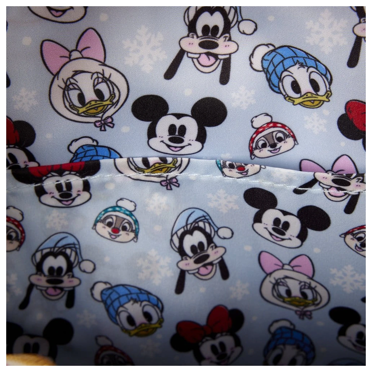 Mickey & Friends by Loungefly mini ruksak s držačem za traku za kosu Ice Skating fotografija proizvoda