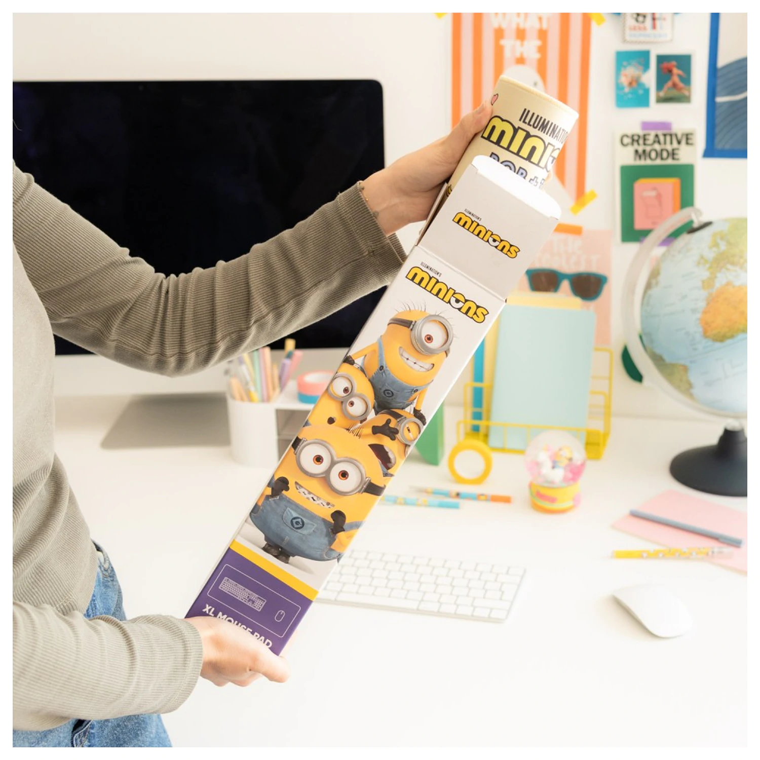 Minions podloga za gaming stol fotografija proizvoda