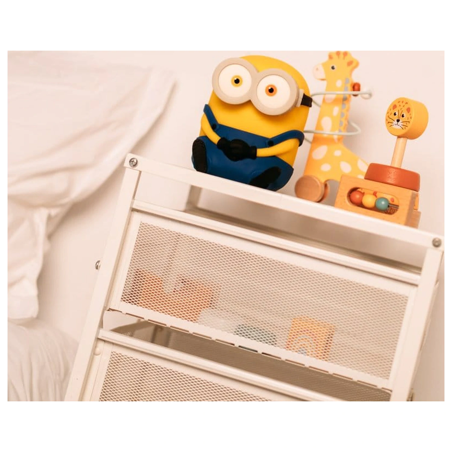 Minions squishy lampa fotografija proizvoda