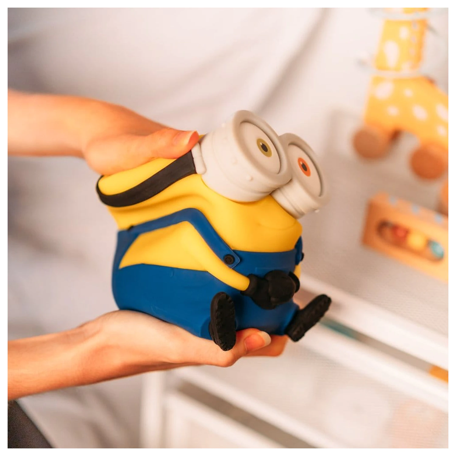 Minions squishy lampa fotografija proizvoda