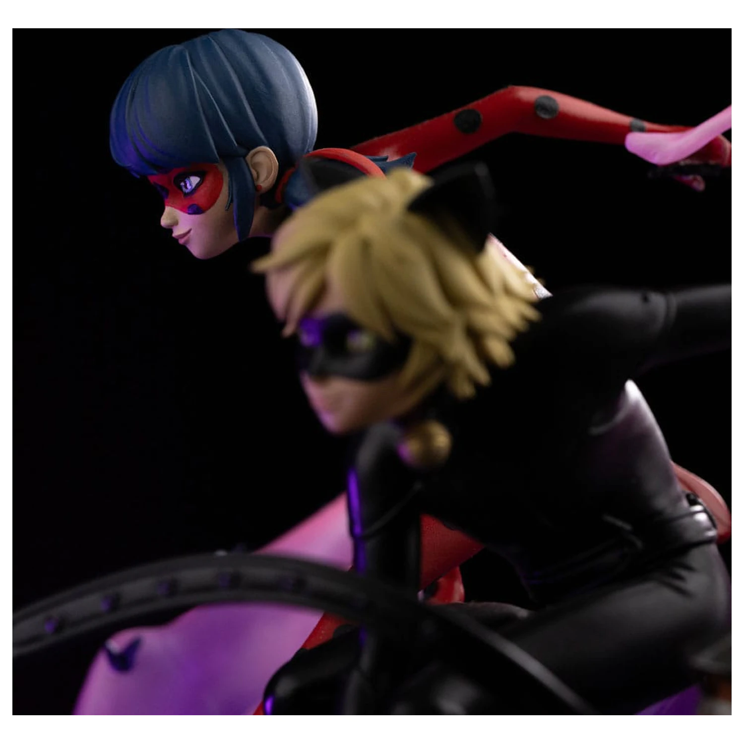 Miraculous Deluxe Art Scale Kip 1/10 Lady Bug and Cat Noir Signed Edition 23 cm fotografija proizvoda