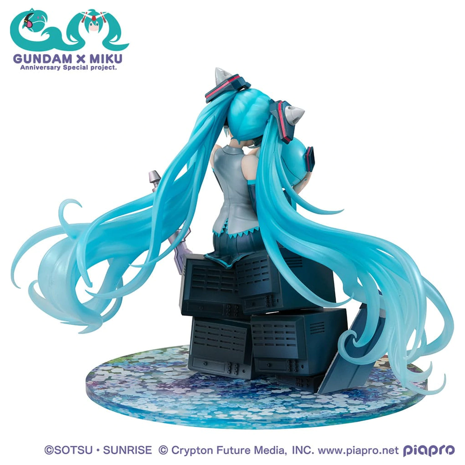 Mobile Suit Gundam x Hatsune Miku Lucrea PVC Statua Hatsune Miku x OO Gundam 45. obljetnica 17 cm fotografija proizvoda