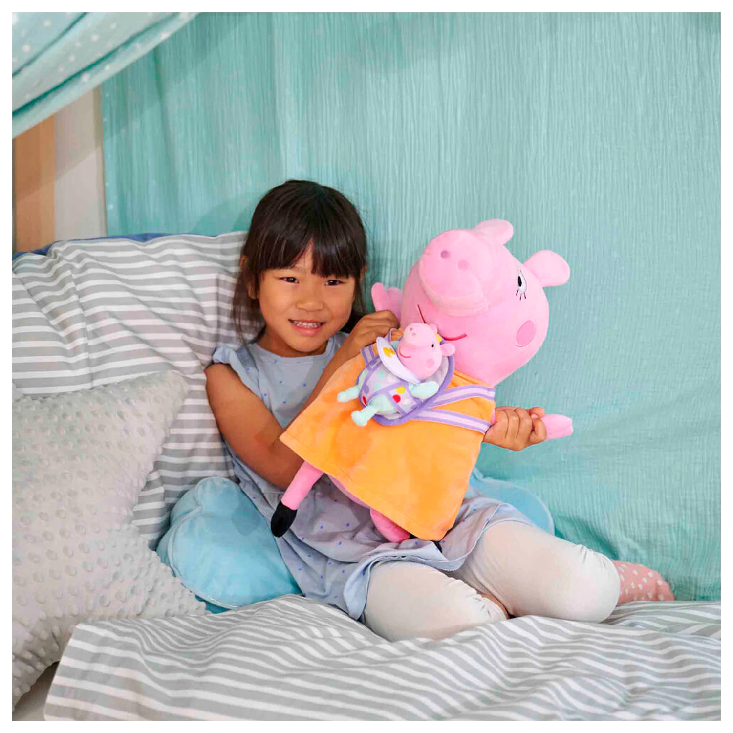 Peppa Pig Mummy Pig s Evie plišana igračka 33cm fotografija proizvoda