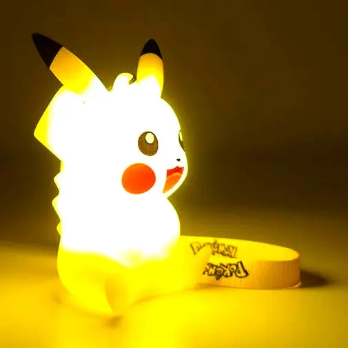 Pokémon svjetleća figura Pikachu 9 cm fotografija proizvoda