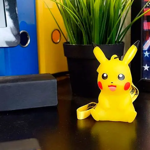 Pokémon svjetleća figura Pikachu 9 cm fotografija proizvoda