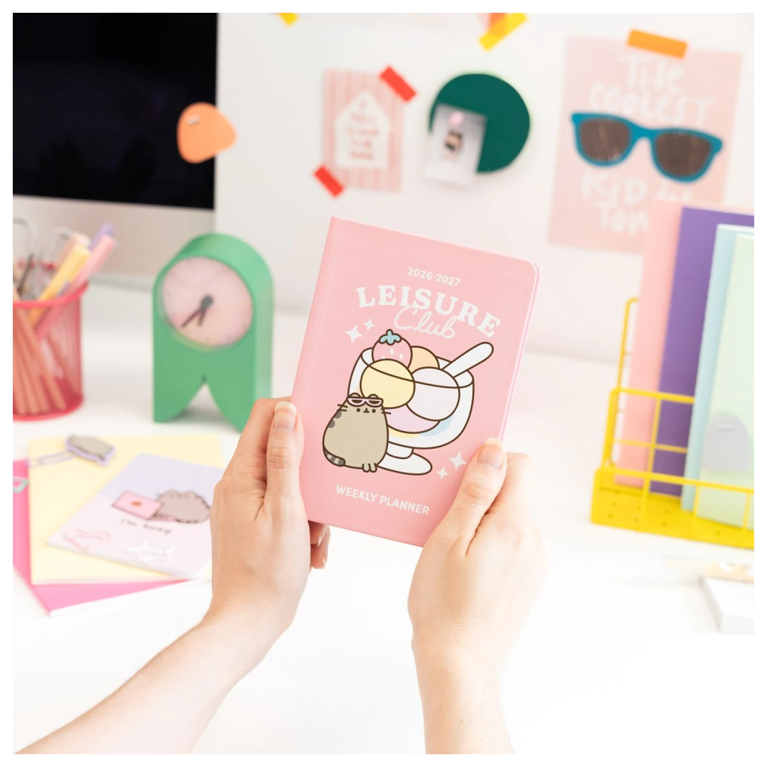 Pusheen Academic Planner Tropical Vacation 2026./27. A6 *Engleska verzija* fotografija proizvoda