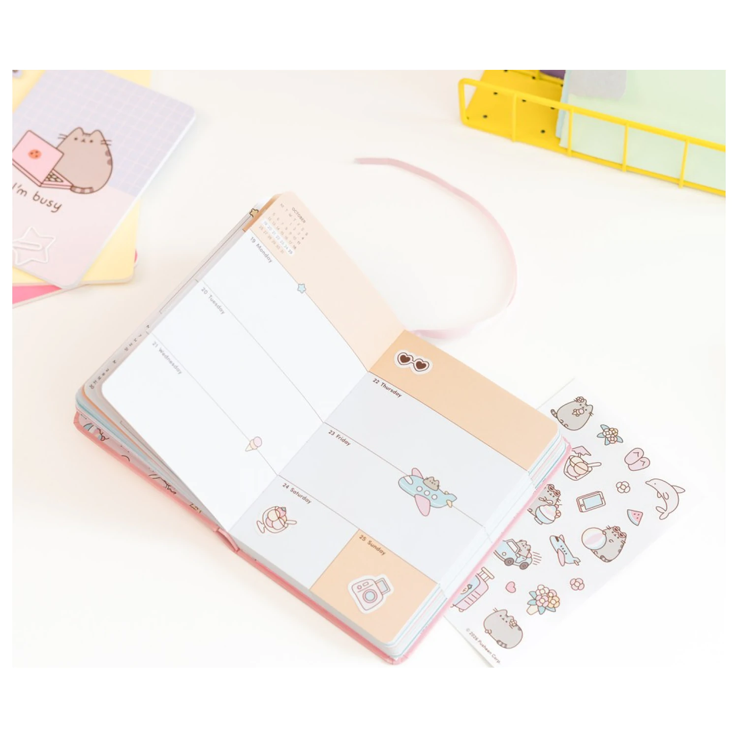 Pusheen Academic Planner Tropical Vacation 2026./27. A6 *Engleska verzija* fotografija proizvoda