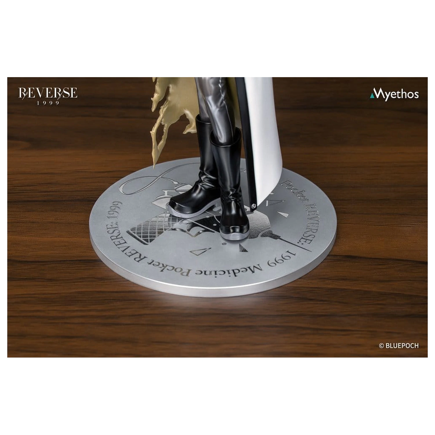 Reverse: 1999 Poklon + PVC figura džep za medicinu 23 cm fotografija proizvoda