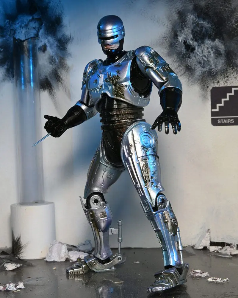 RoboCop akcijska figura Ultimate Battle Damaged RoboCop sa stolicom 18 cm fotografija proizvoda