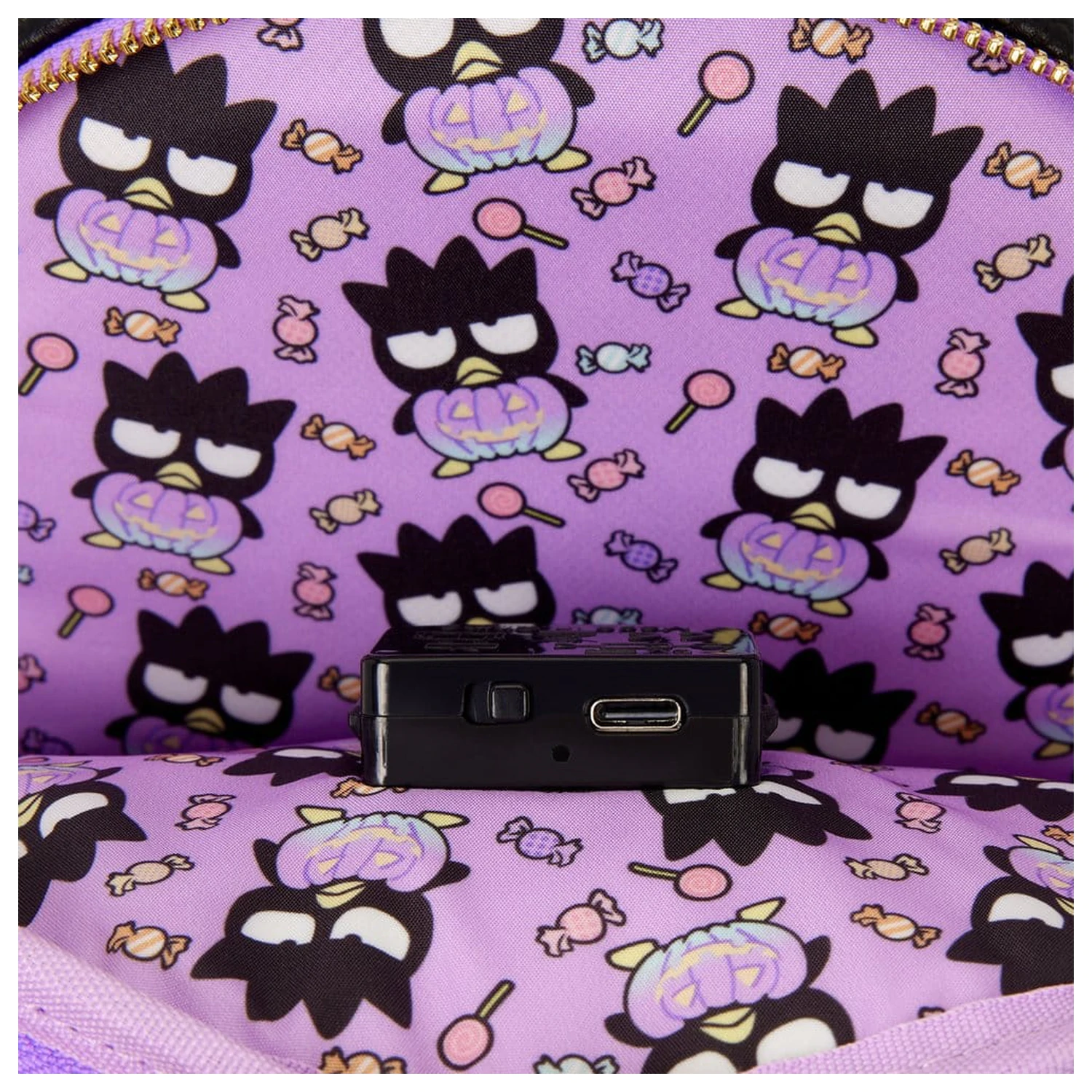 Sanrio by Loungefly Mini Ruksak Badtz-Maru Bundeve fotografija proizvoda