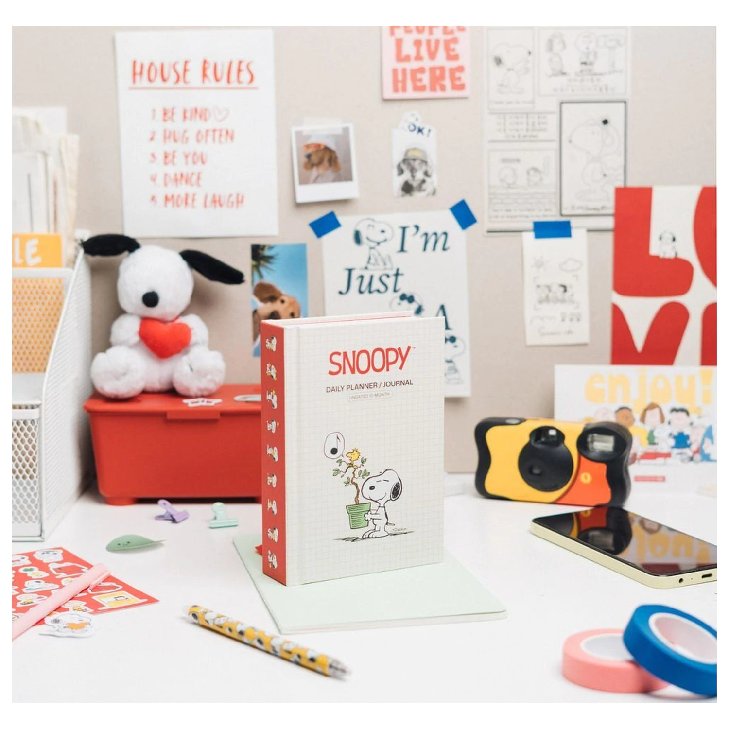 Snoopy A6 nedatirani dnevni planer fotografija proizvoda