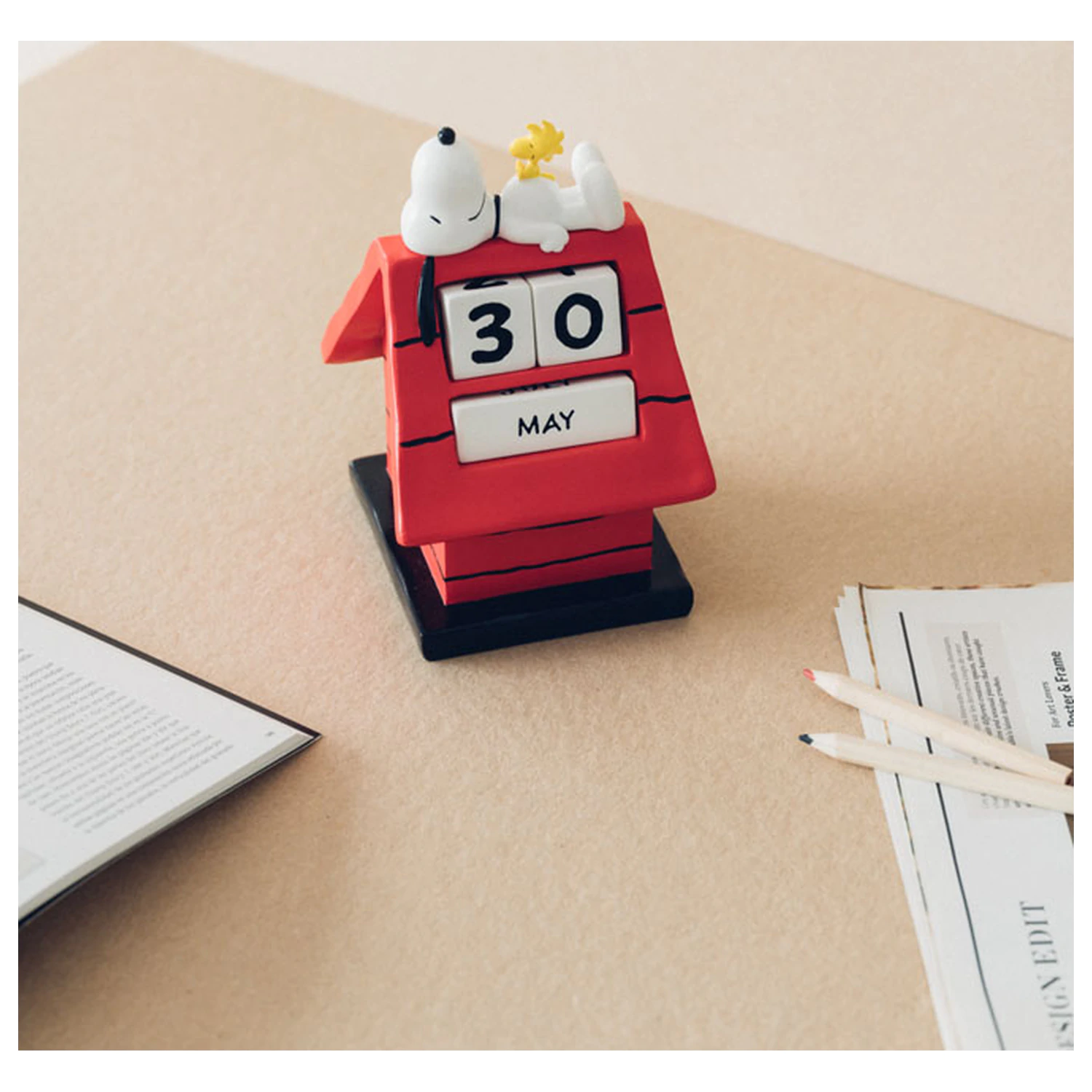 Snoopy Doghouse 3D vječni kalendar fotografija proizvoda