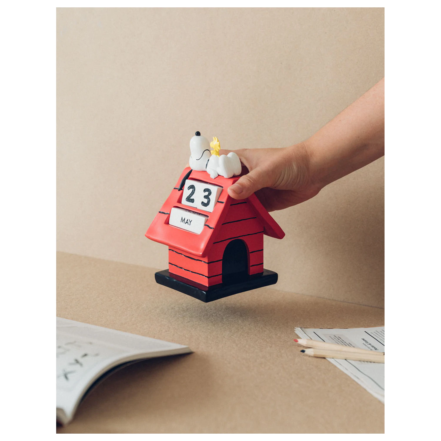 Snoopy Doghouse 3D vječni kalendar fotografija proizvoda