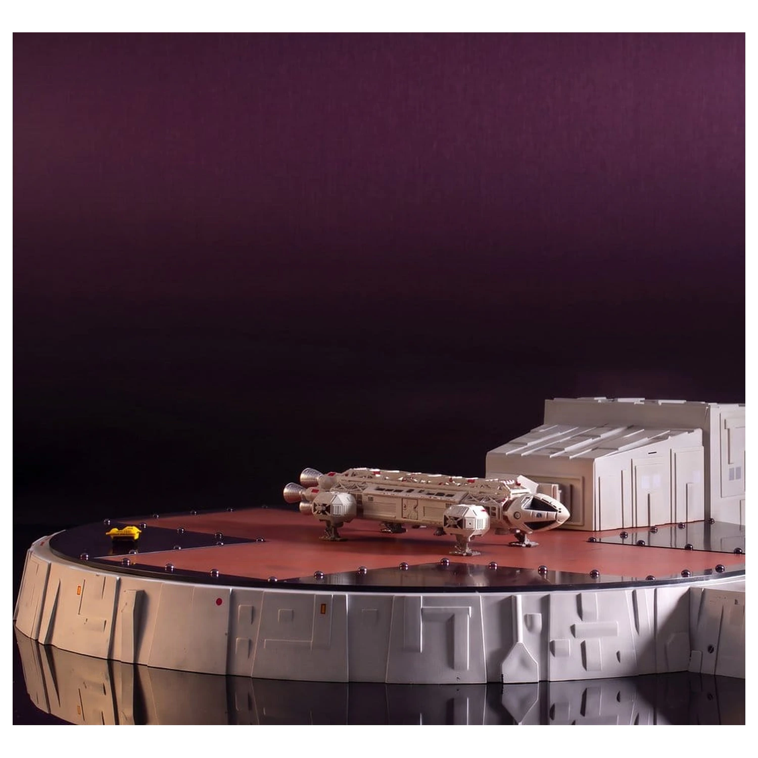 Space 1999 Playset podloga za slijetanje (s Eagle Transporterom) 46 cm fotografija proizvoda