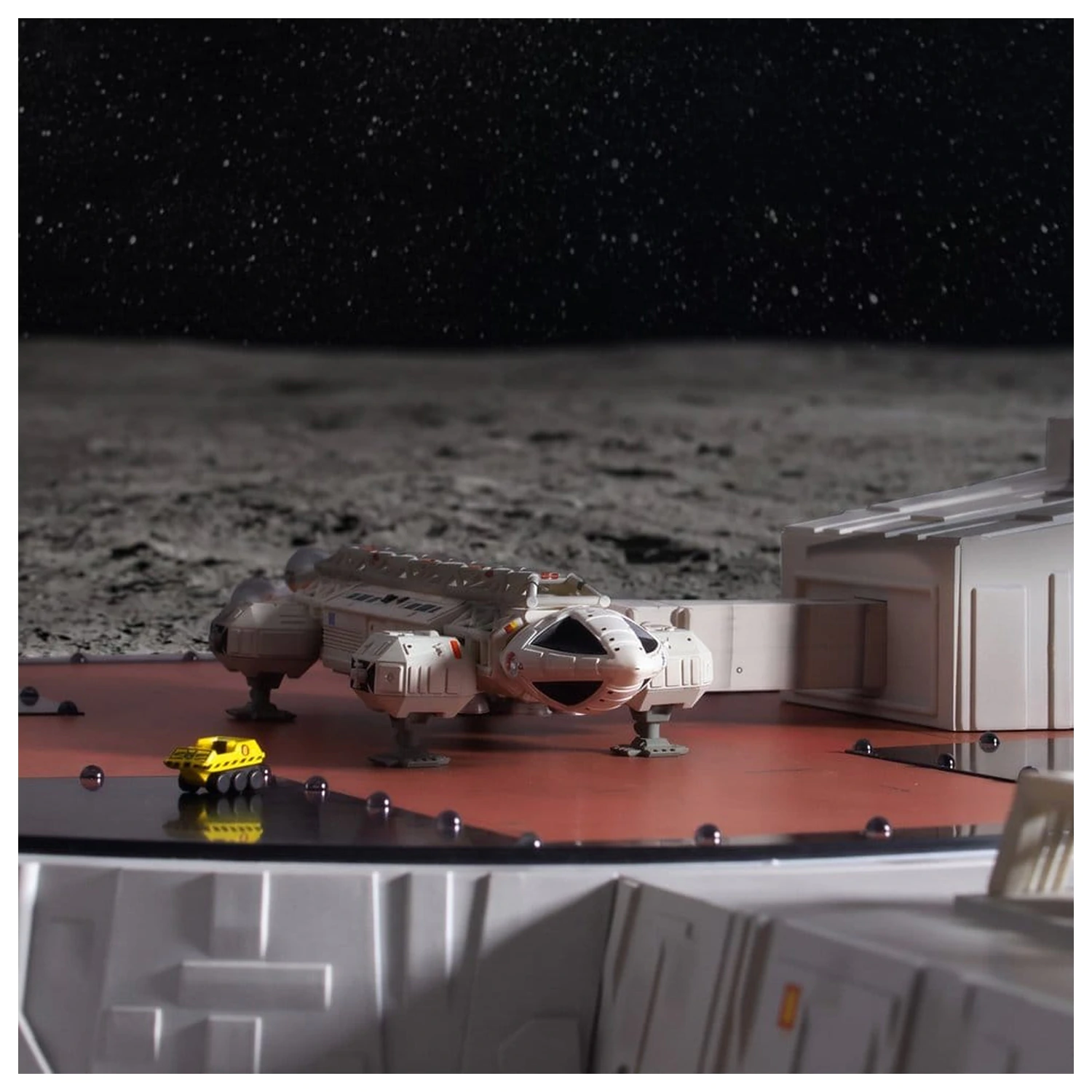 Space 1999 Playset podloga za slijetanje (s Eagle Transporterom) 46 cm fotografija proizvoda