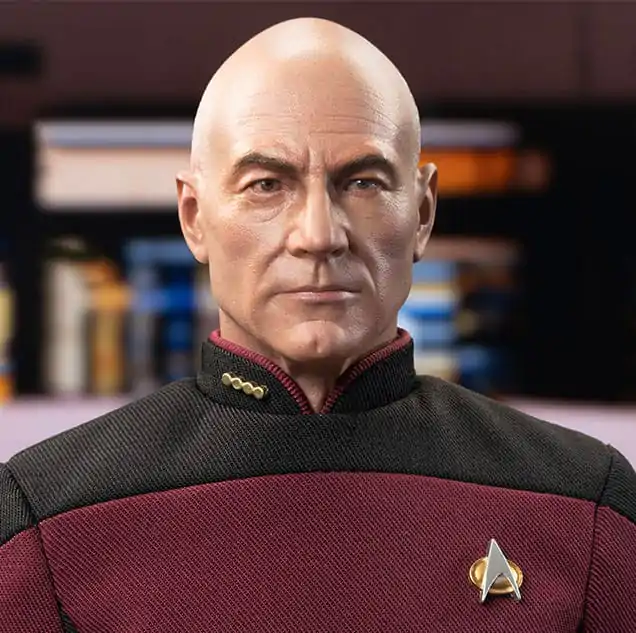 Star Trek: The Next Generation Akcijska Figura 1/6 Captain Jean-Luc Picard (Essential Duty Uniform) 30 cm fotografija proizvoda