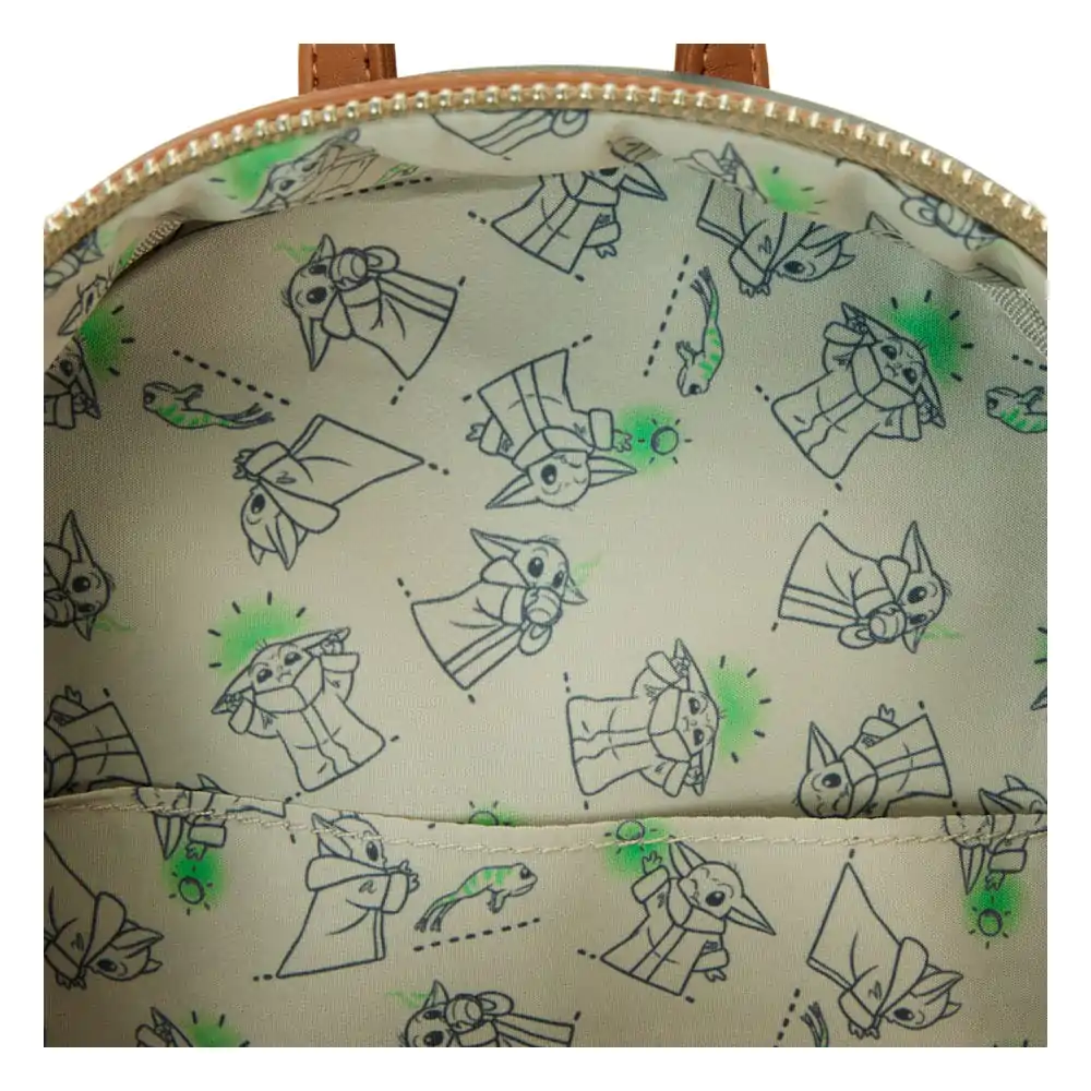 Star Wars by Loungefly Ruksak Ahsoka Holding Grogu fotografija proizvoda