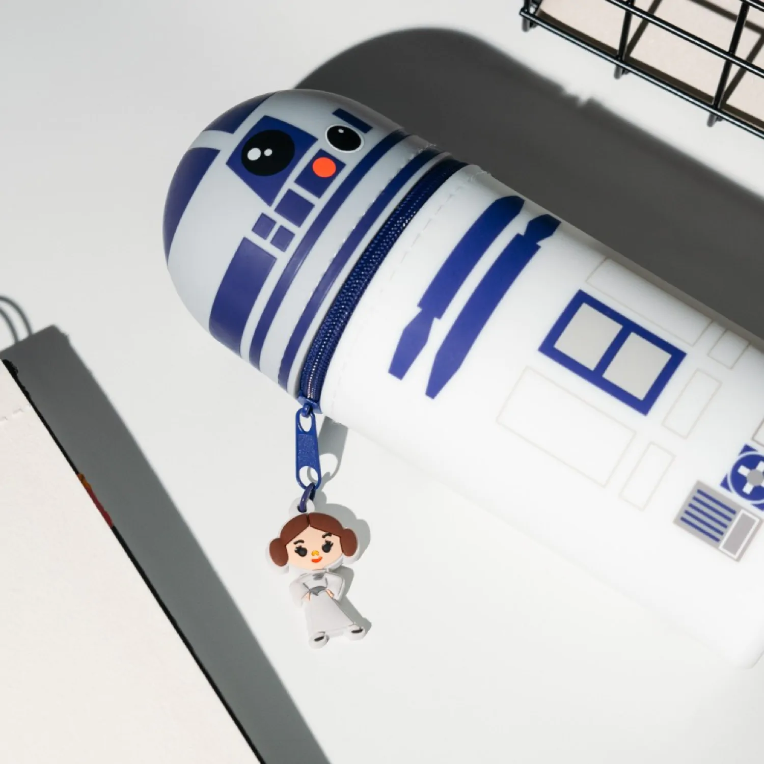 Star Wars R2-D2 3D pernica fotografija proizvoda