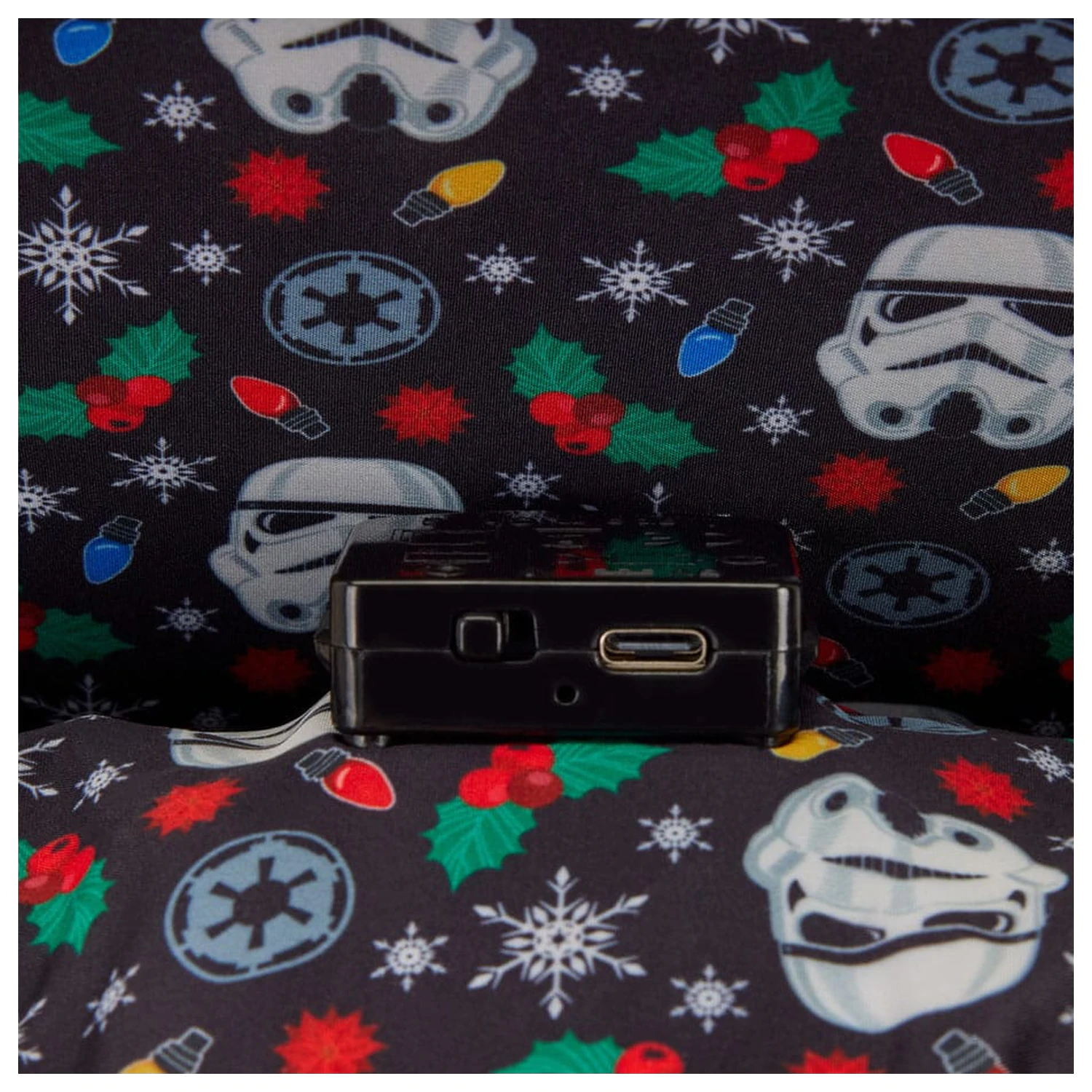Star Wars by Loungefly Mini Ruksak Stormtrooper Holiday fotografija proizvoda