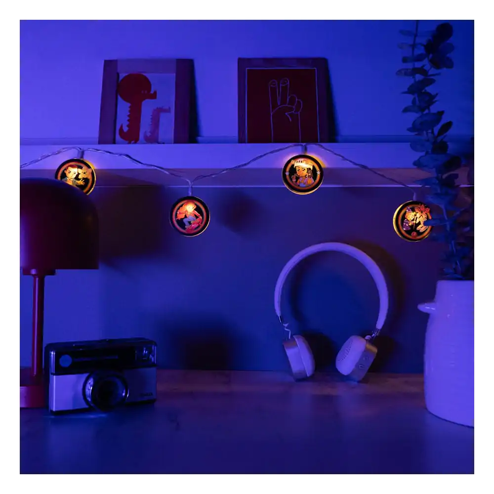 Stranger Things svjetla sa žaruljama s likovima fotografija proizvoda