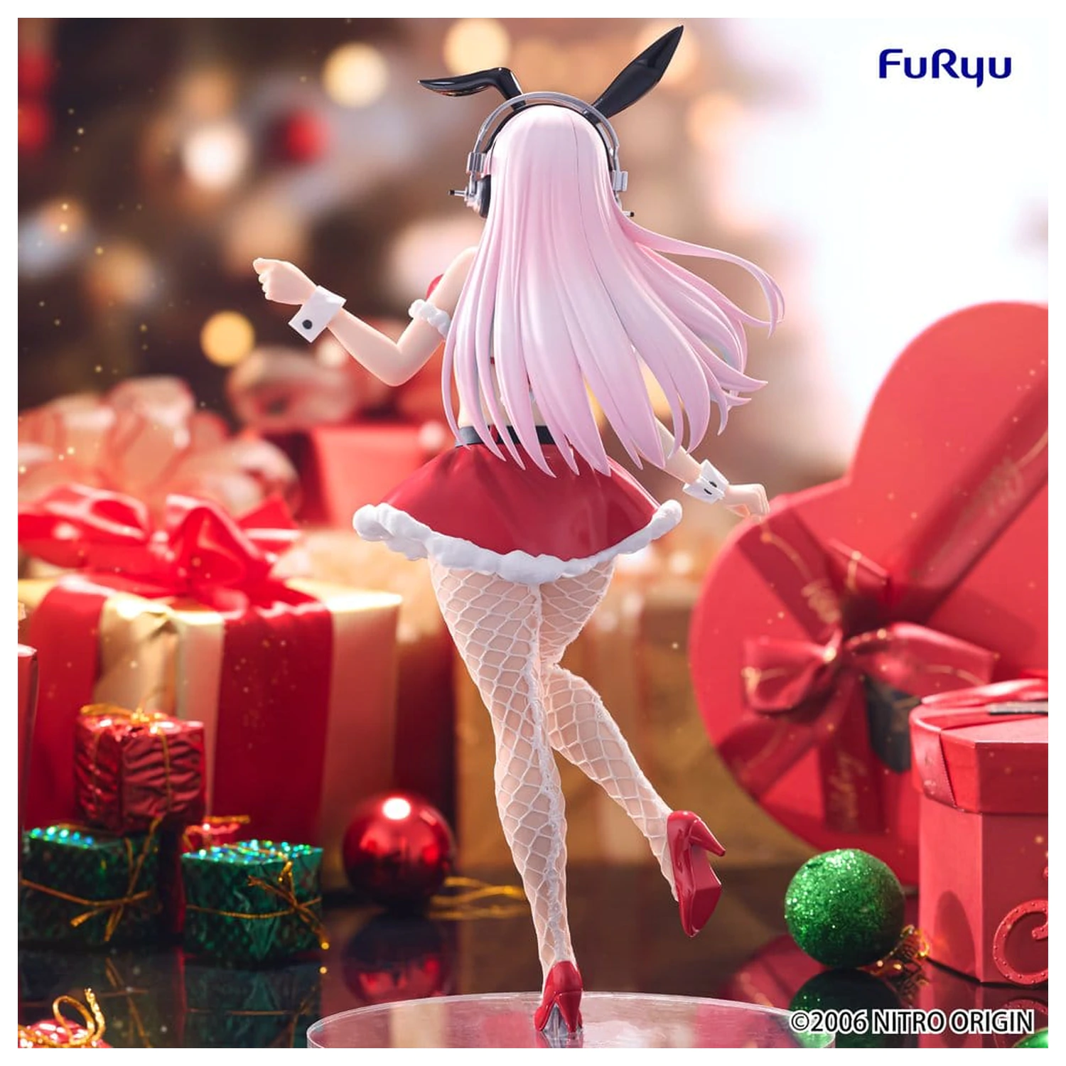 Super Sonico BiCute Bunnies PVC Figura Santa Ver. 30 cm fotografija proizvoda