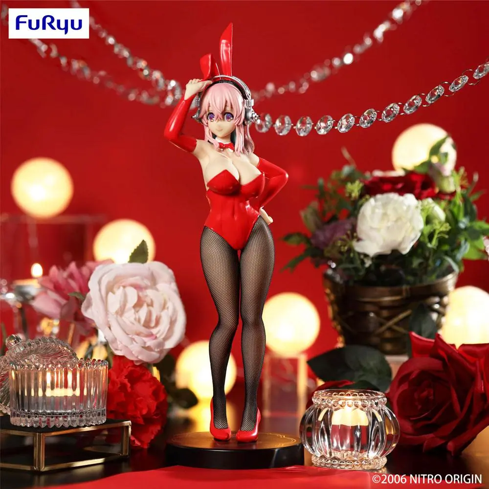 Super Sonico BiCute Bunnies PVC Kip Super Sonico Crvena Ver. 28 cm fotografija proizvoda