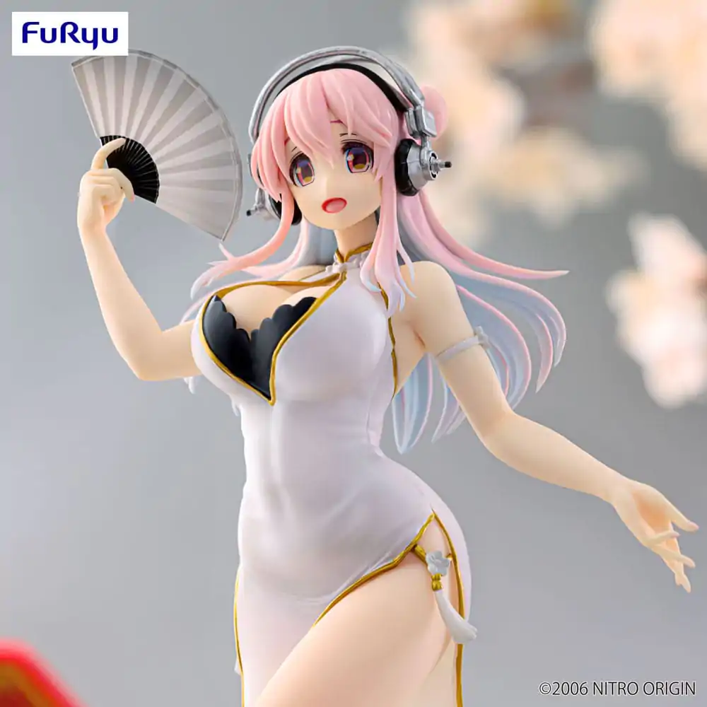 Super Sonico Trio-Try-iT PVC Kip White China Dress Ver. 21 cm fotografija proizvoda