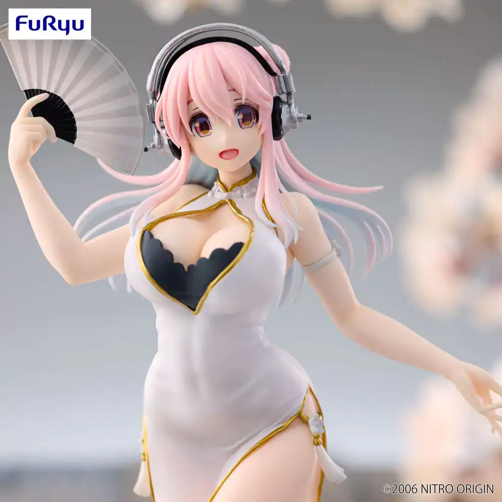 Super Sonico Trio-Try-iT PVC Kip White China Dress Ver. 21 cm fotografija proizvoda