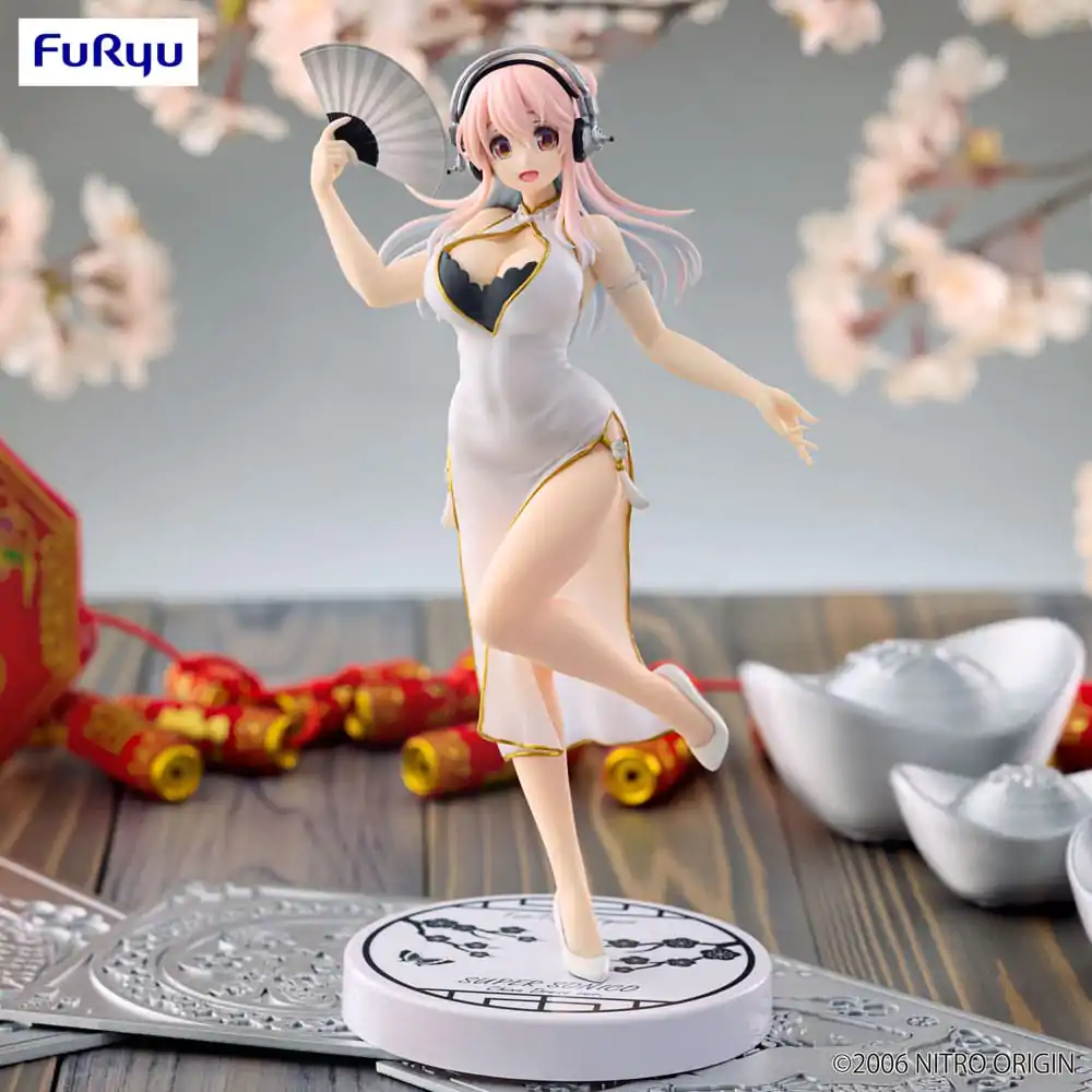 Super Sonico Trio-Try-iT PVC Kip White China Dress Ver. 21 cm fotografija proizvoda