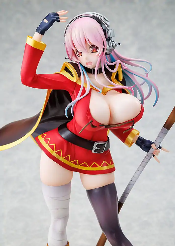 Super Sonico x Konosuba PVC kip 1/7 Super Sonico Megumin suradnička verzija 25 cm fotografija proizvoda