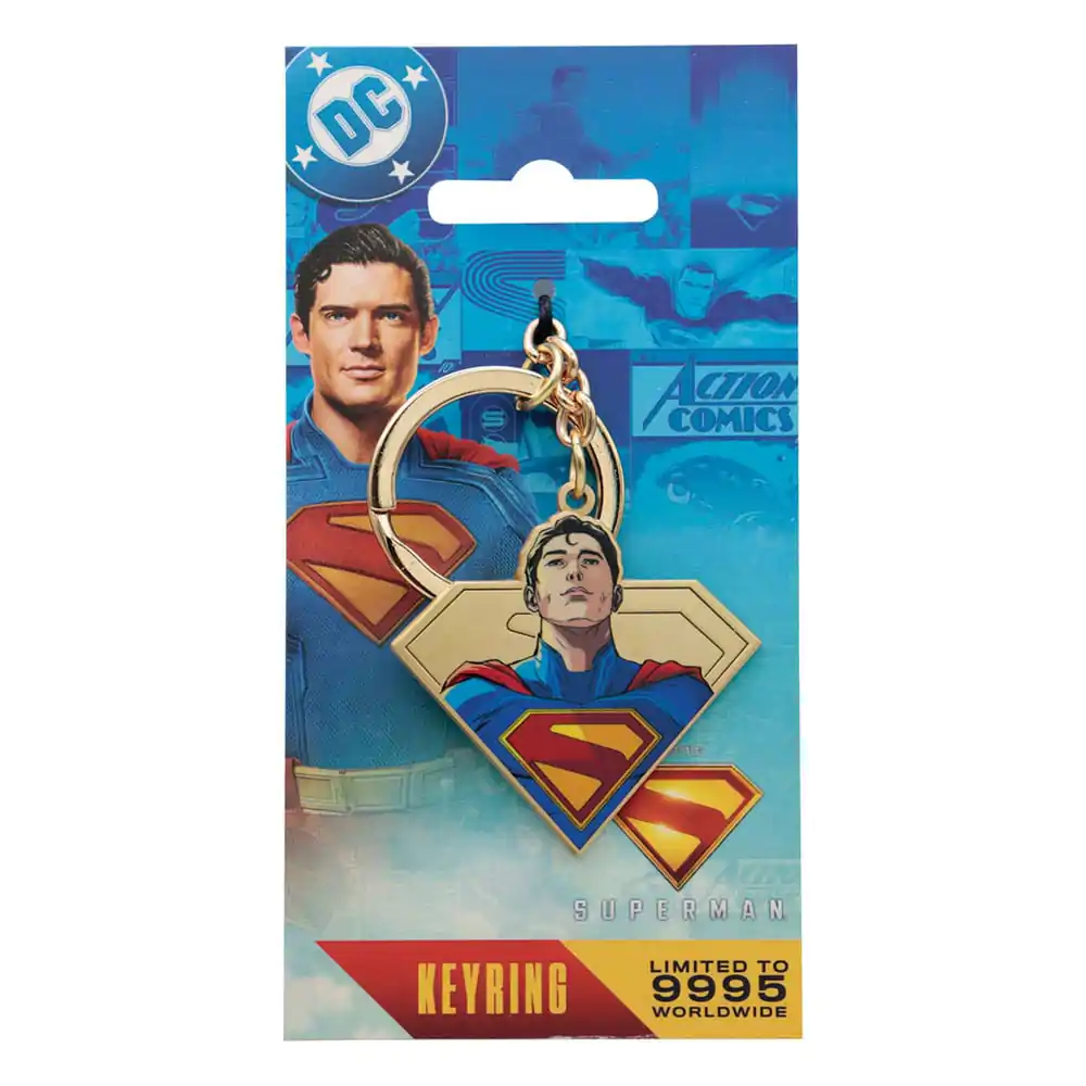 Superman 2025 privjesak za ključeve Ograničeno izdanje fotografija proizvoda