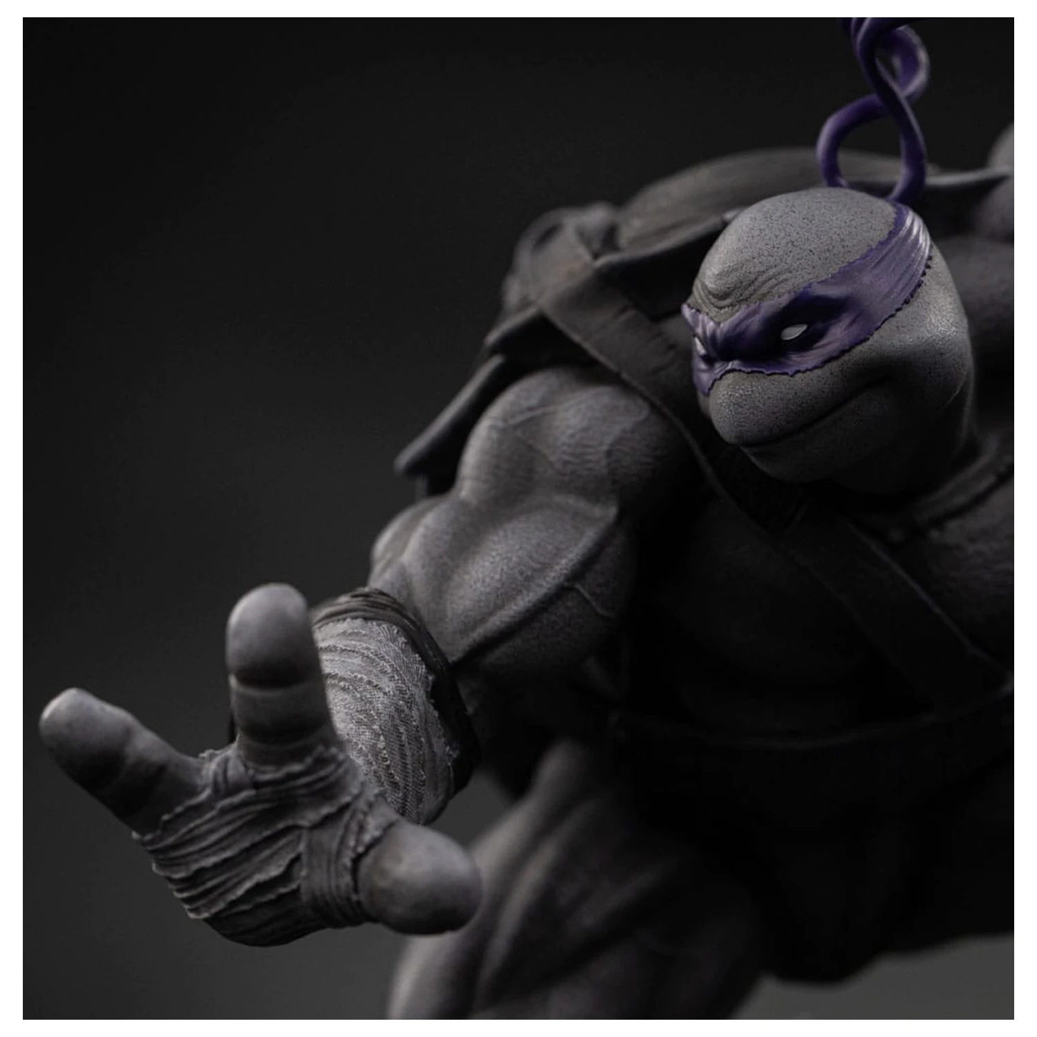Teenage Mutant Ninja Turtles Art Scale statua 1/10 Donatello Black and White Variant 26 cm fotografija proizvoda