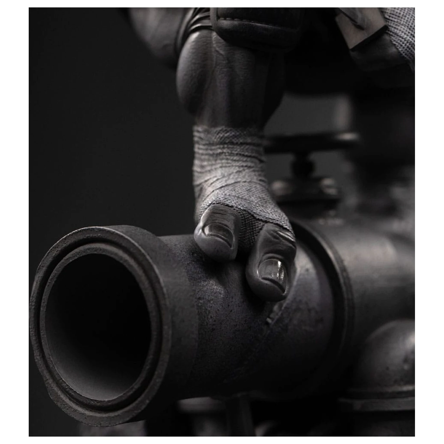 Teenage Mutant Ninja Turtles Art Scale statua 1/10 Leonardo Black and White Variant 26 cm fotografija proizvoda
