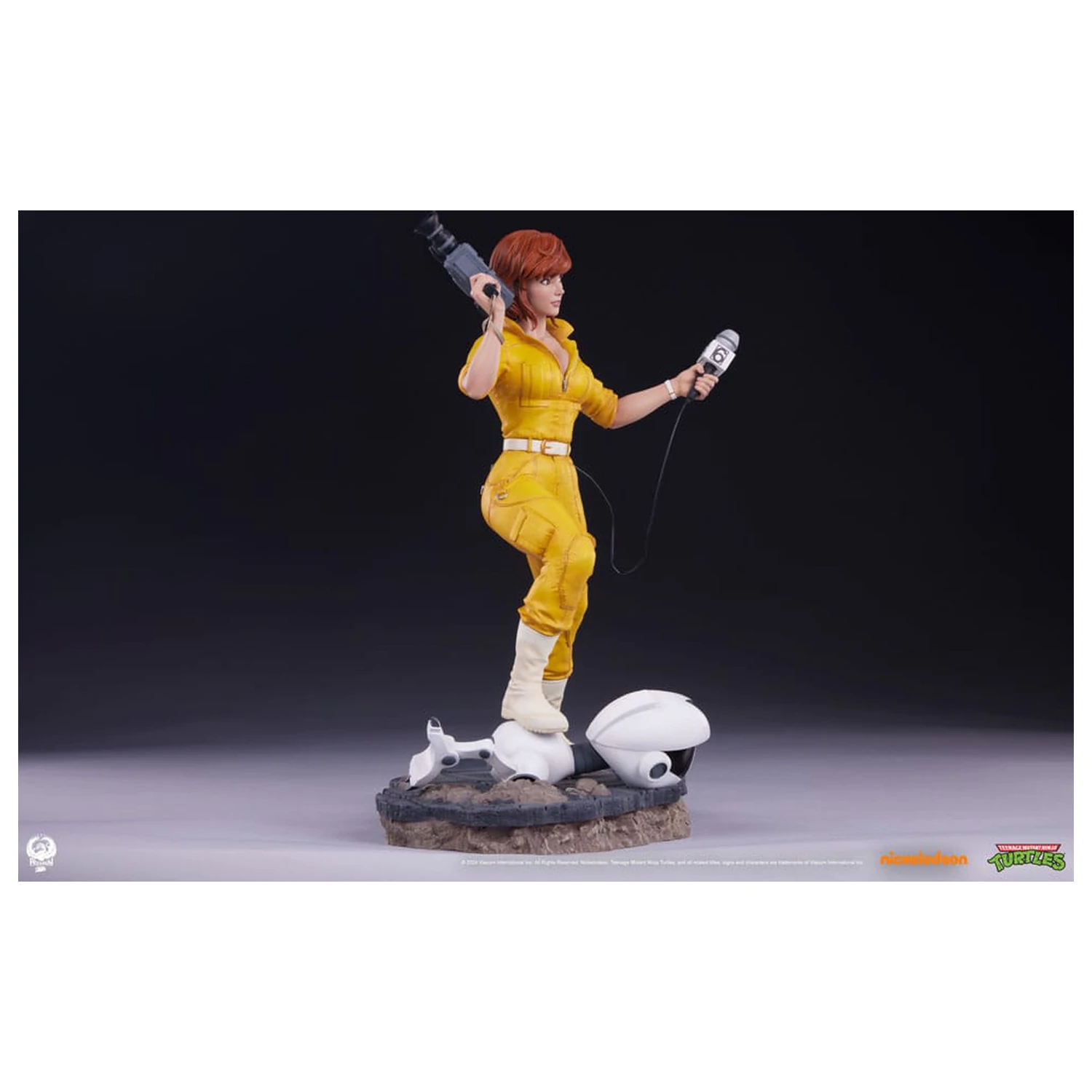 Teenage Mutant Ninja Turtles Premier Serija Statua 1/4 April O'Neil 46 cm fotografija proizvoda