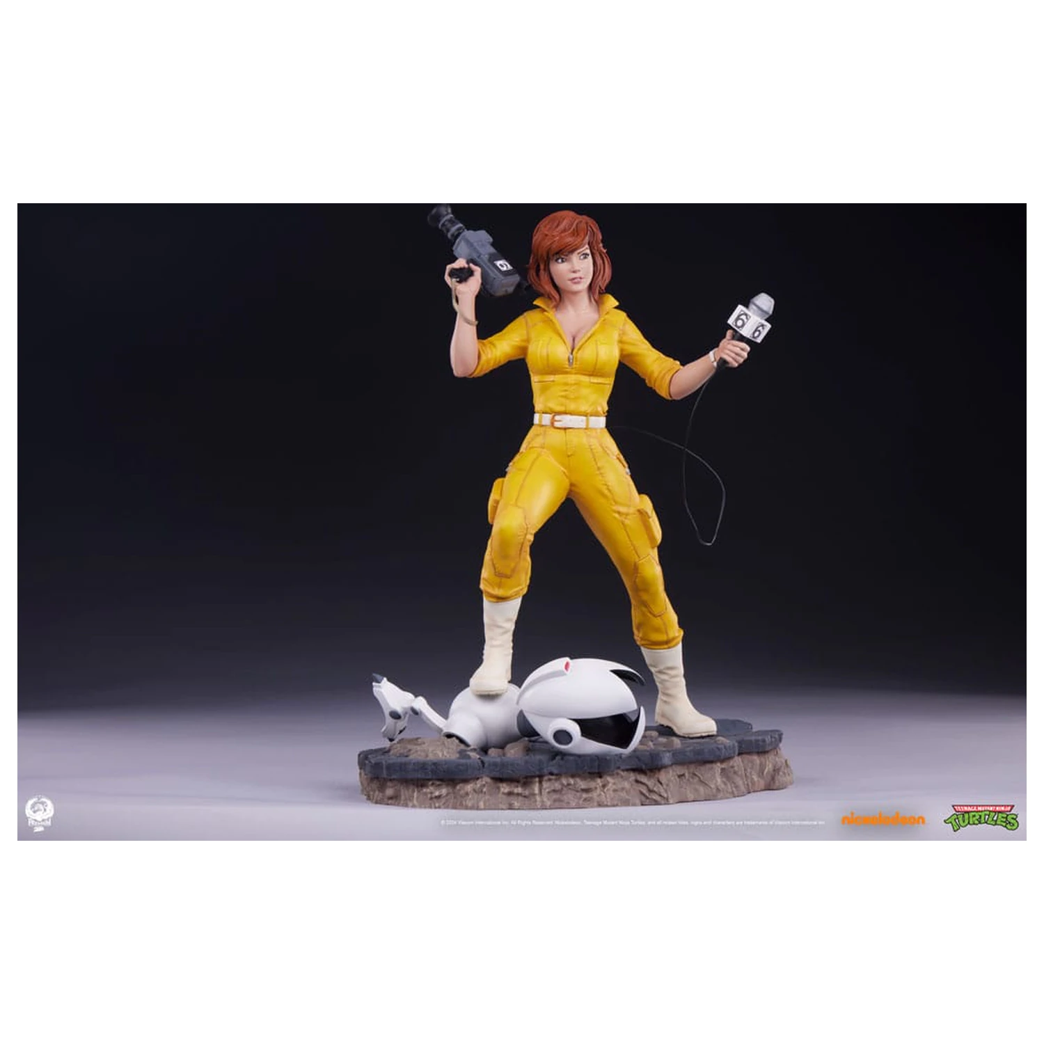 Teenage Mutant Ninja Turtles Premier Serija Statua 1/4 April O'Neil 46 cm fotografija proizvoda