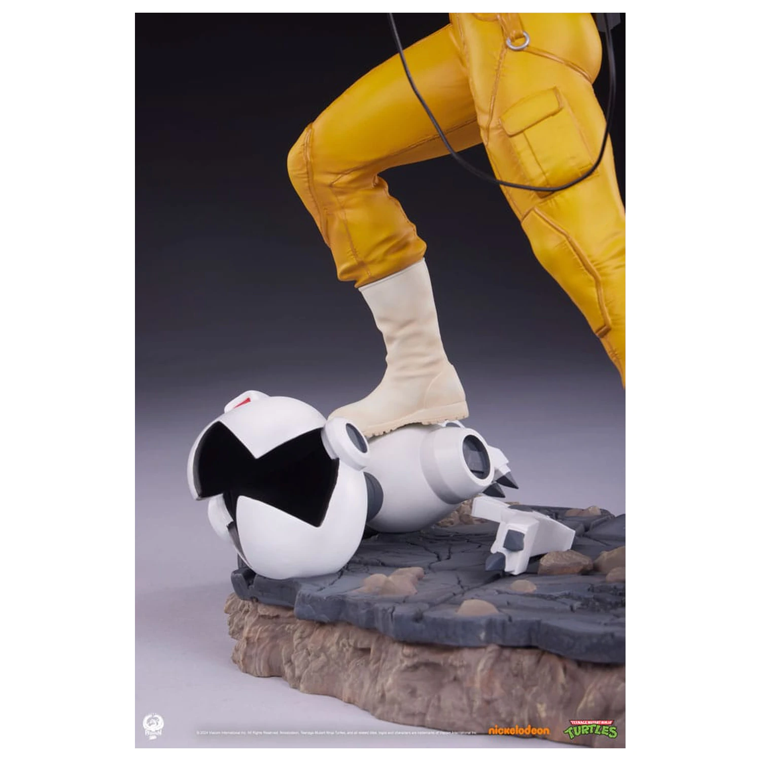 Teenage Mutant Ninja Turtles Premier Serija Statua 1/4 April O'Neil 46 cm fotografija proizvoda