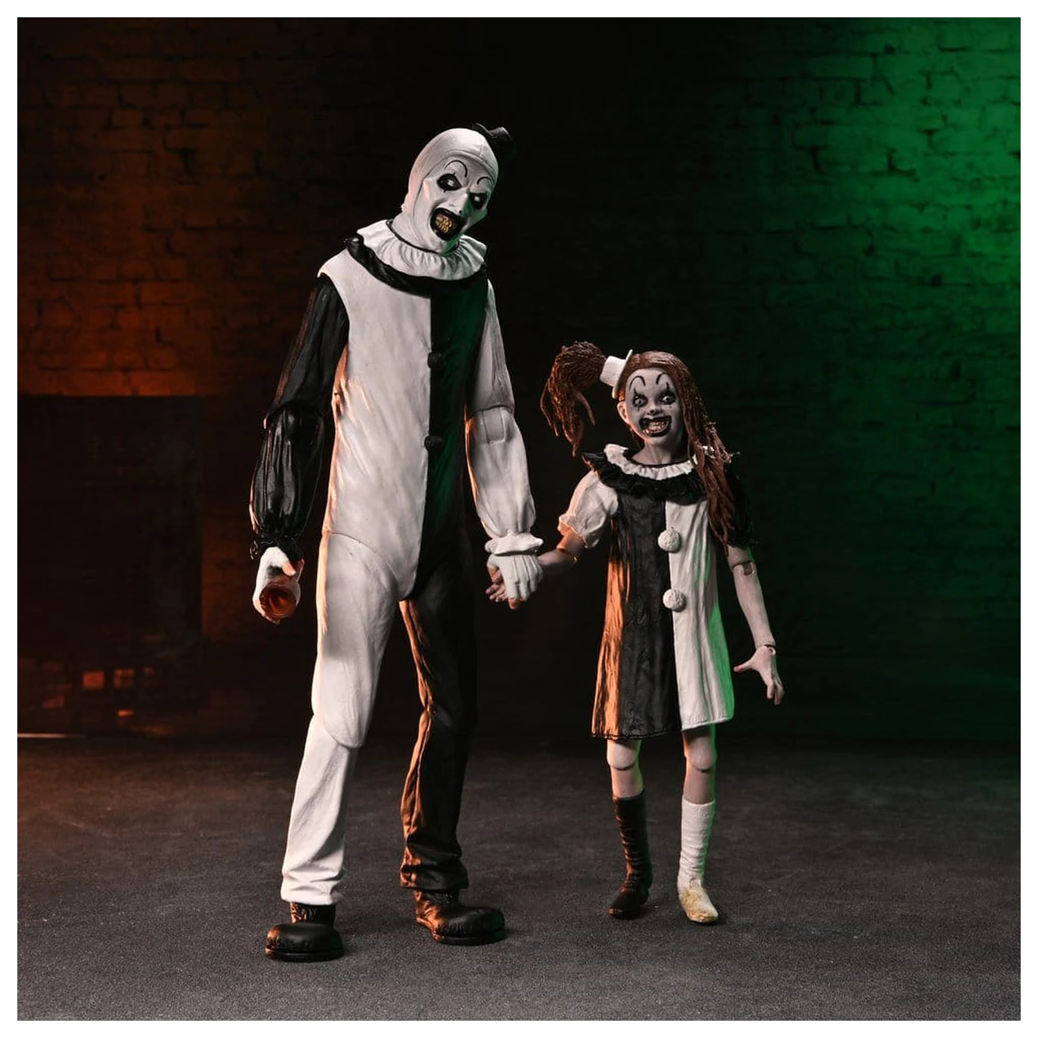 Terrifier 2 2-Pack akcijske figure Ultimate Art the Clown & Little Pale Girl 18 cm fotografija proizvoda