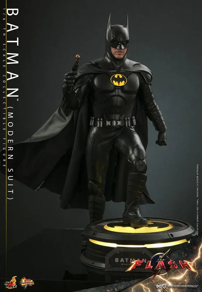 The Flash Movie Masterpiece akcijska figura 1/6 Batman (Modern Suit) 30 cm fotografija proizvoda